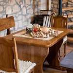 Lazini Dvori Villa
