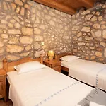 Lazini Dvori