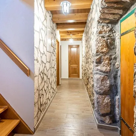 Lazini Dvori Stasevica