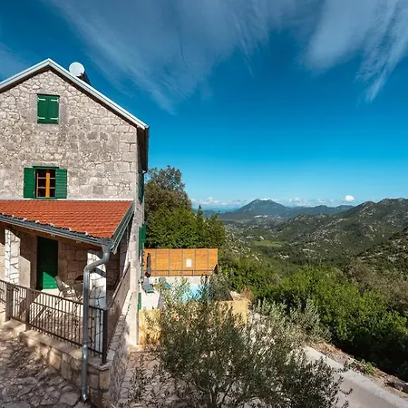 Villa Lazini Dvori Stasevica