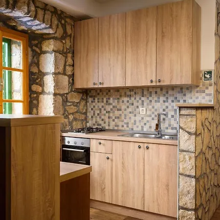 Lazini Dvori Vila Stasevica