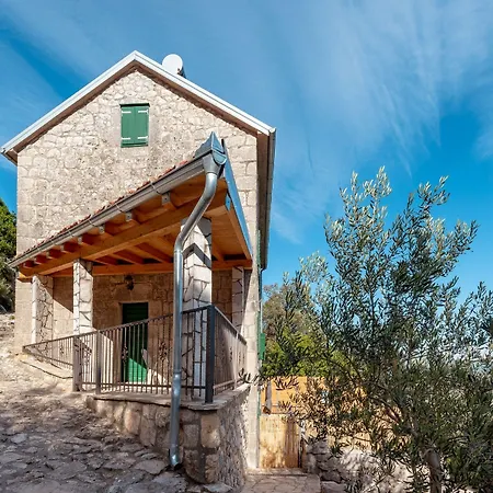 Lazini Dvori Villa